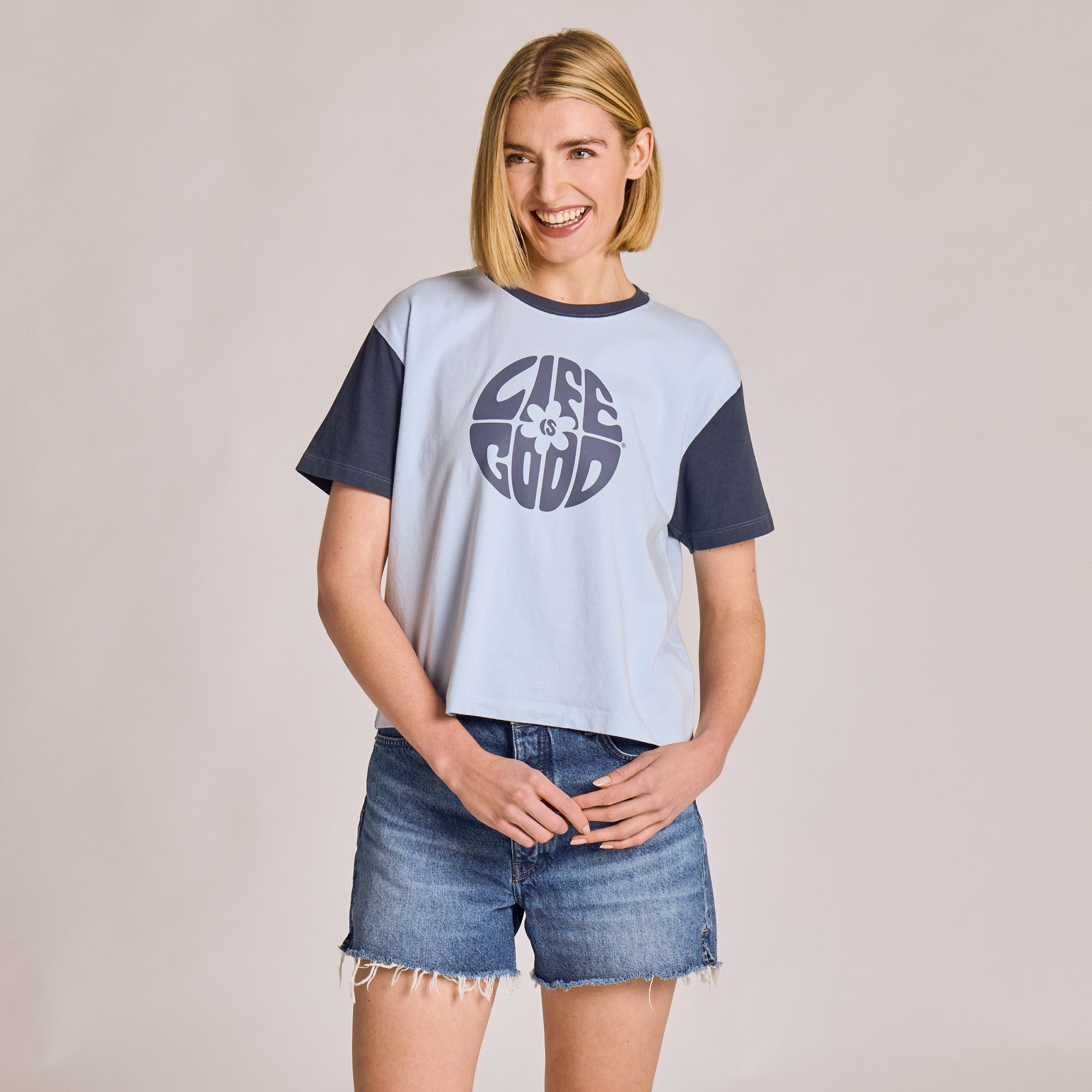 Daisy Circle Psychedelic Boxy Tee